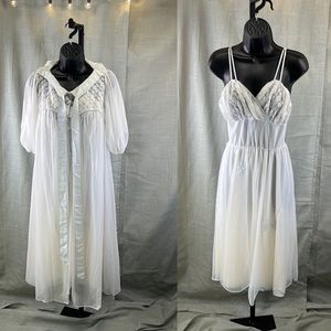 Vintage 1950s White Lace Nightgown Set